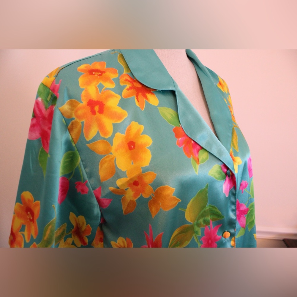 Victoria’s Secret Teal Hawaiian Vintage 90s Satin Pajamas Size P (XS) - Picture 2 of 13